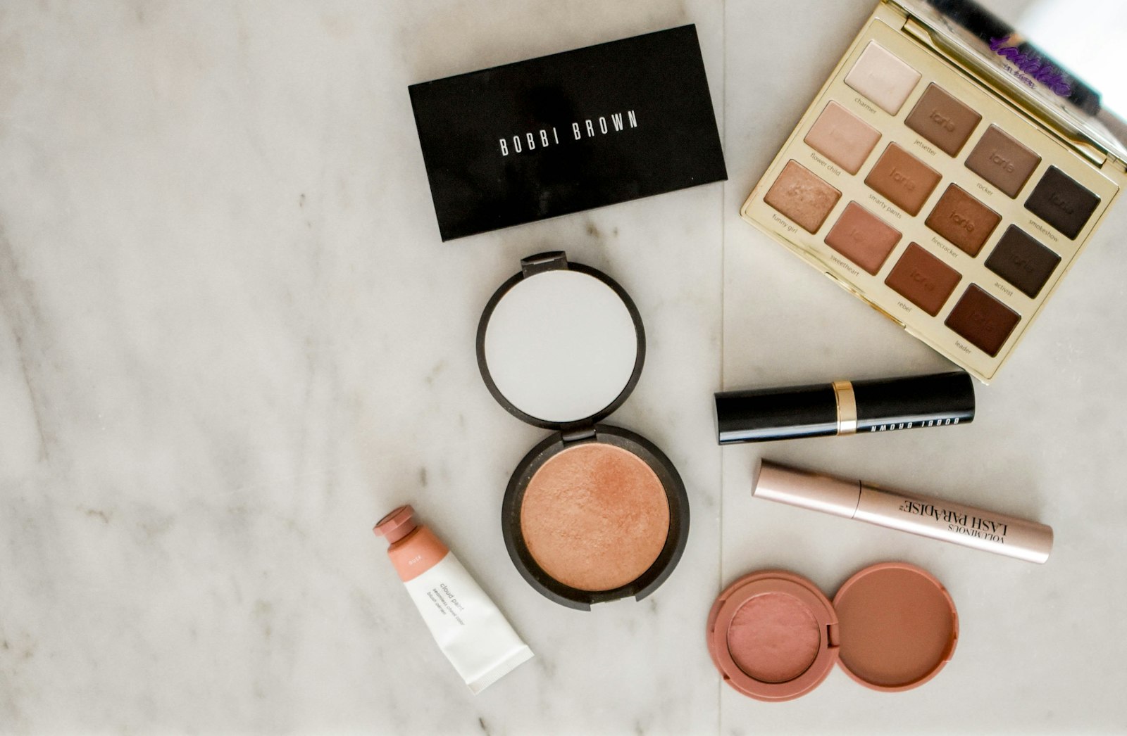 Makeup services at HORA Salon